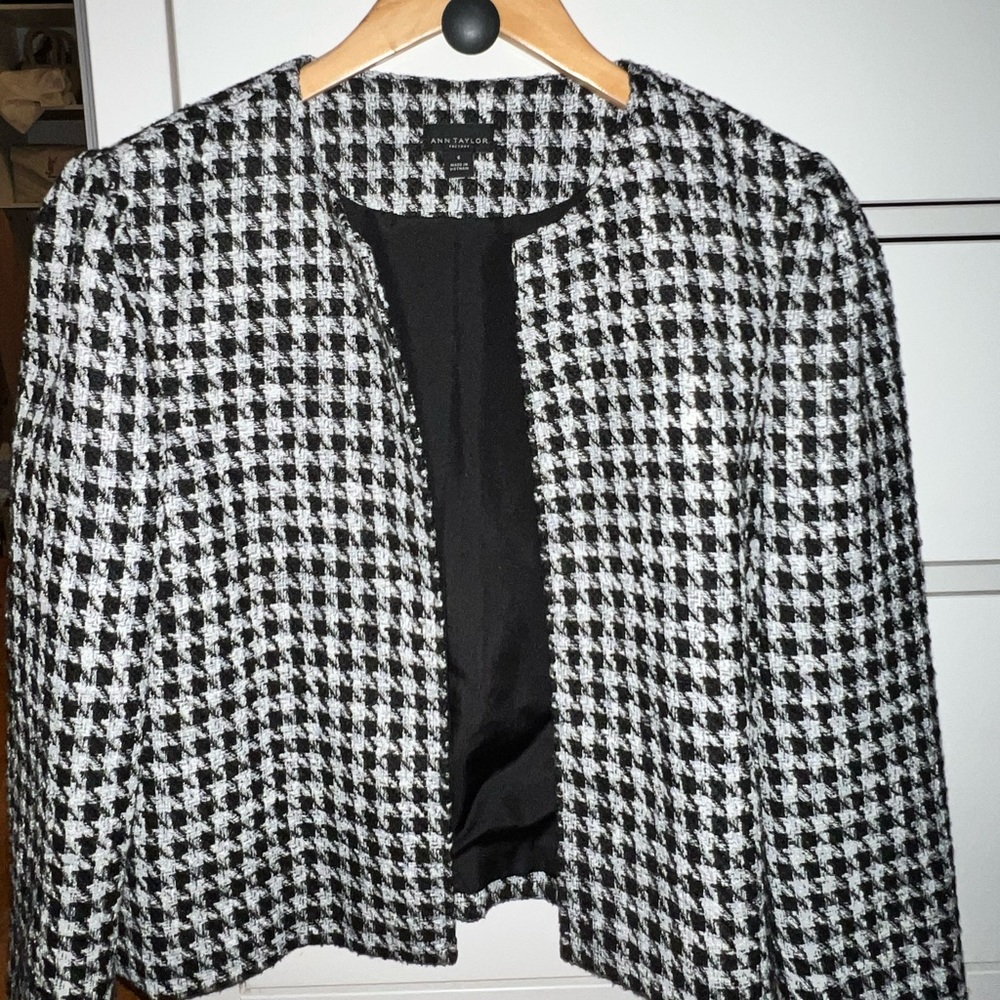 Ann Taylor Houndstooth Blazer